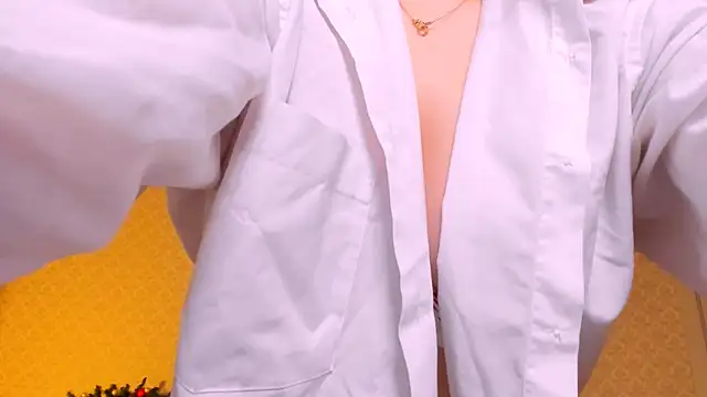 Snapshot of Rose_Sweetiee chatting on 13, 12, 2025 Rose Sweetiee online show from 13, 12, 2025