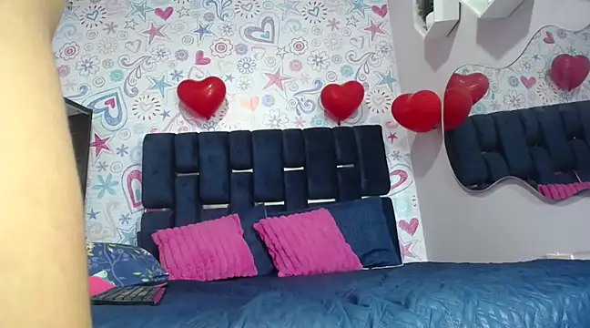 KOURTNEY-- online show from 22, 2, 2025