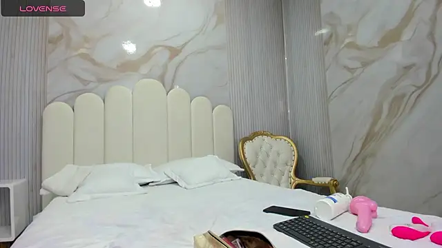 Snapshot of Carohorny4u chatting on 7, 3, 2025 Carohorny4u online show from 7, 3, 2025