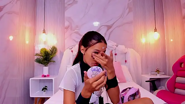 Snapshot of Carohorny4u chatting on 26, 9, 2025 Carohorny4u online show from 26, 9, 2025