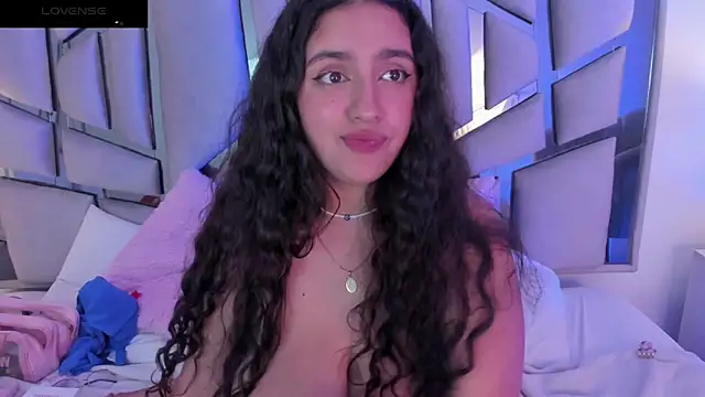 Snapshot of paulette_dupont chatting on 25, 1, 2025 paulette dupont online show from 25, 1, 2025