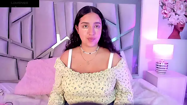 Snapshot of paulette_dupont chatting on 31, 1, 2025 paulette dupont online show from 31, 1, 2025