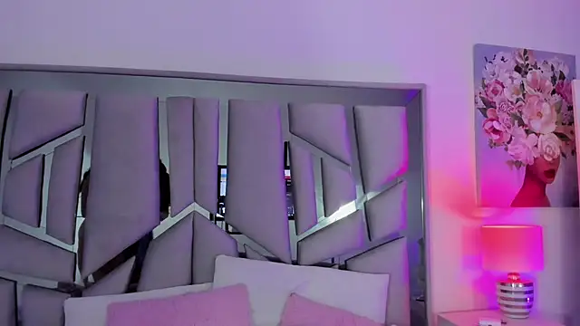 Snapshot of paulette_dupont chatting on 22, 2, 2025 paulette dupont online show from 22, 2, 2025