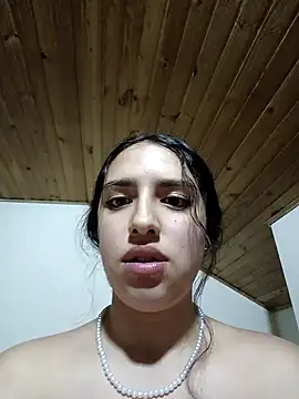 Snapshot of paulette_dupont chatting on 30, 9, 2025 paulette dupont online show from 30, 9, 2025