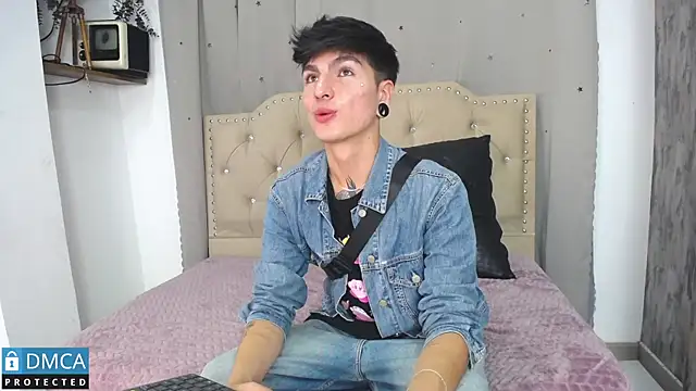 CataFox  online show from 14, 3, 2025