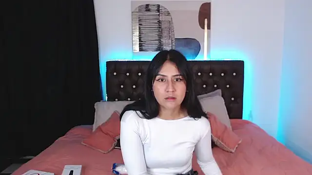 Snapshot of mia_aira chatting on 4, 3, 2025 mia aira online show from 4, 3, 2025