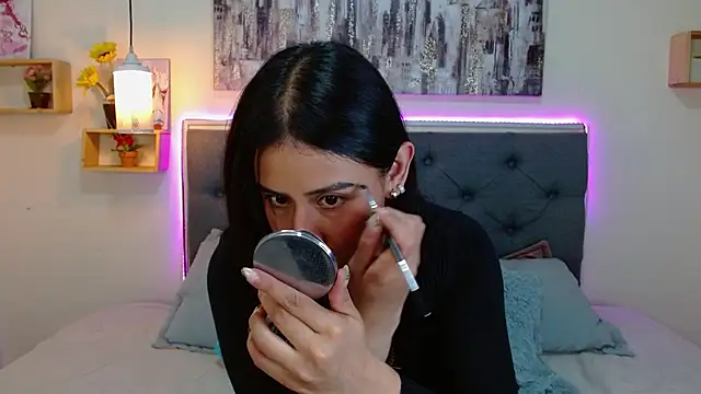 Snapshot of mia_aira chatting on 19, 9, 2025 mia aira online show from 19, 9, 2025