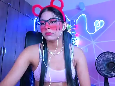  ALLYSON18  online show from 6, 2, 2025