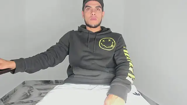 Snapshot of mikee_scooth chatting on 27, 11, 2025 mikee scooth online show from 27, 11, 2025