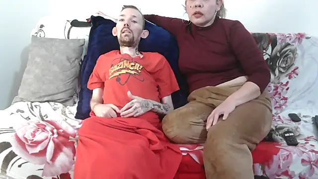 Sophia and Thomas online show from 5, 12, 2025