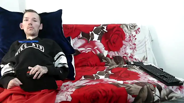 Sophia and Thomas online show from 17, 12, 2025