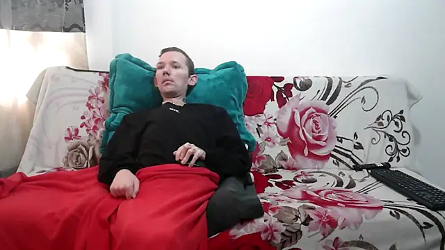 Sophia and Thomas online show from 18, 4, 2026