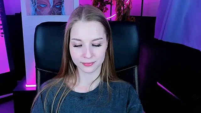 CuteMousee online show from 10, 12, 2024