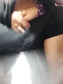 Snapshot of Priya-bhabi012 chatting on 4, 12, 2025 Priya-bhabi012 online show from 4, 12, 2025