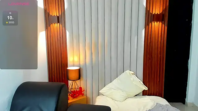 Snapshot of Ryo_kush chatting on 11, 11, 2025 Ryo kush online show from 11, 11, 2025