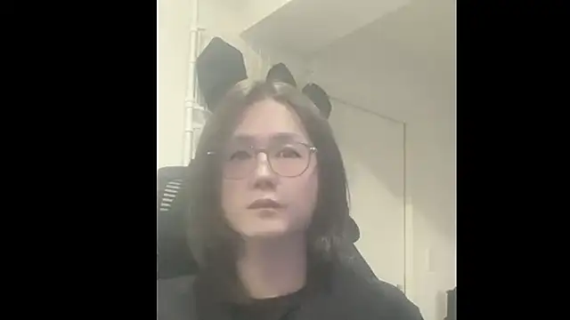 Snapshot of mel__mel chatting on 28, 10, 2025 mel mel online show from 28, 10, 2025