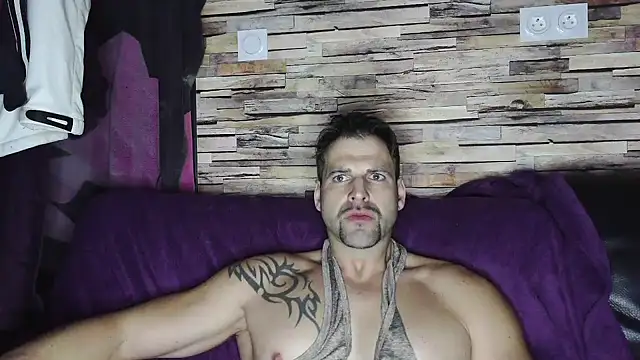 Snapshot of XxBigboybandxX chatting on 18, 1, 2025 XxBigboybandxX online show from 18, 1, 2025