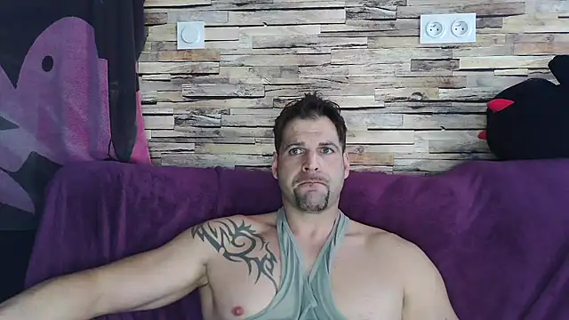 Snapshot of XxBigboybandxX chatting on 23, 2, 2025 XxBigboybandxX online show from 23, 2, 2025