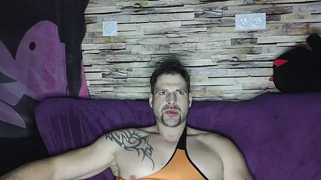 Snapshot of XxBigboybandxX chatting on 26, 2, 2025 XxBigboybandxX online show from 26, 2, 2025