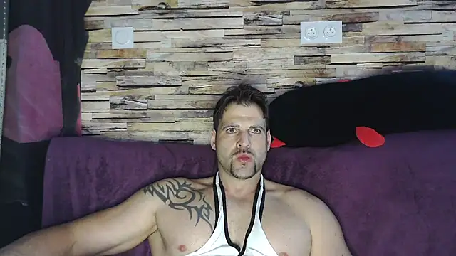 Snapshot of XxBigboybandxX chatting on 22, 3, 2025 XxBigboybandxX online show from 22, 3, 2025