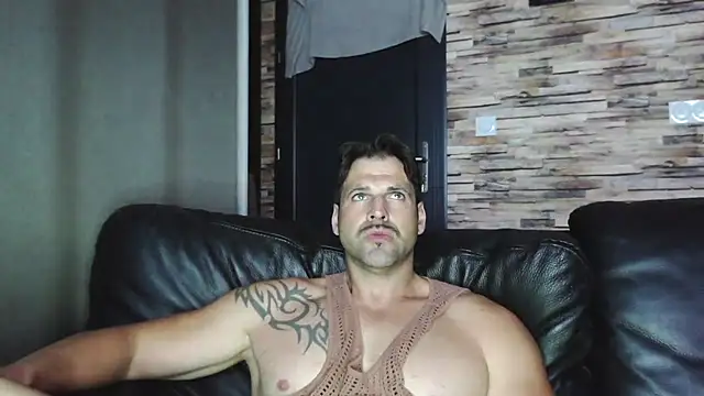 Snapshot of XxBigboybandxX chatting on 22, 10, 2025 XxBigboybandxX online show from 22, 10, 2025