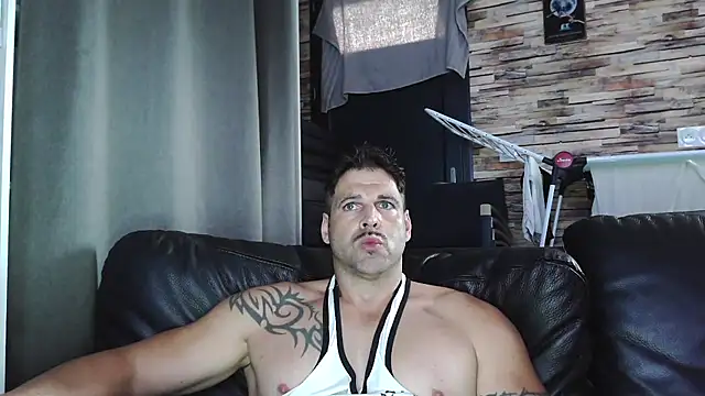 Snapshot of XxBigboybandxX chatting on 2, 11, 2025 XxBigboybandxX online show from 2, 11, 2025