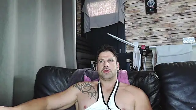 Snapshot of XxBigboybandxX chatting on 7, 11, 2025 XxBigboybandxX online show from 7, 11, 2025