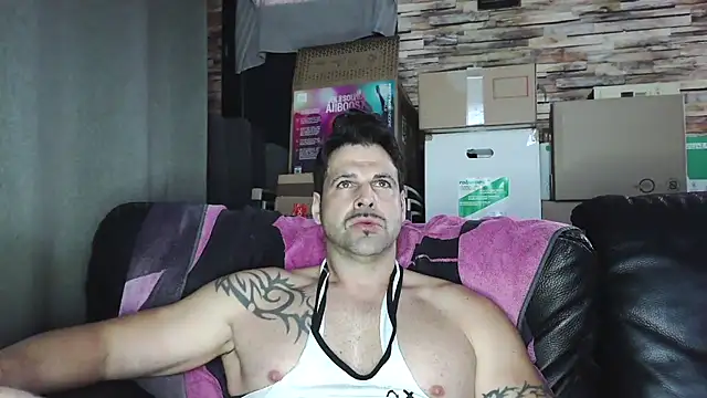 XxBigboybandxX online show from 6, 3, 2026