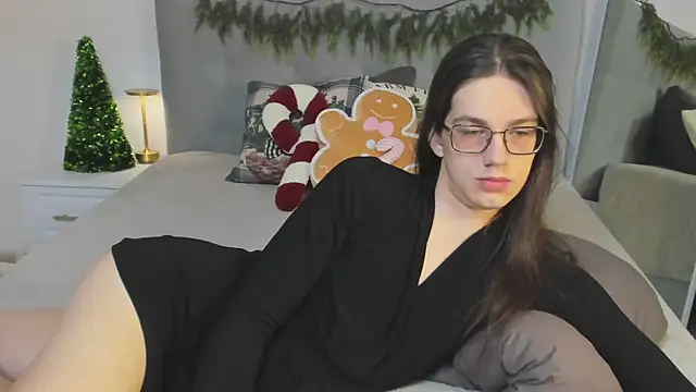 Alfreda Mills online show from 18, 12, 2025