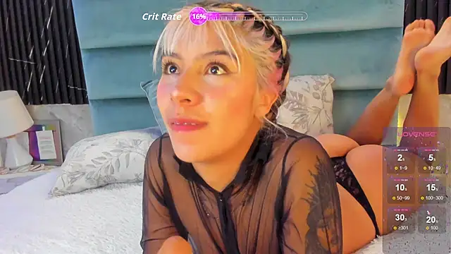 Snapshot of MelodiLovee_ chatting on 9, 9, 2025 MelodiLovee online show from 9, 9, 2025