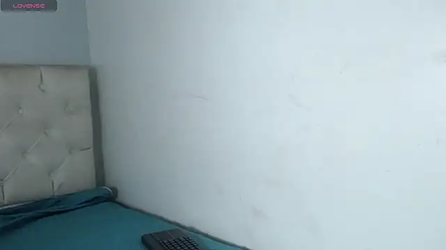 Snapshot of karolinee_66_ chatting on 31, 12, 2024 karolinee 66 online show from 31, 12, 2024