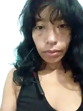 Snapshot of karolinee_66_ chatting on 22, 11, 2025 karolinee 66 online show from 22, 11, 2025