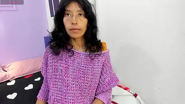 Snapshot of karolinee_66_ chatting on 4, 12, 2025 karolinee 66 online show from 4, 12, 2025