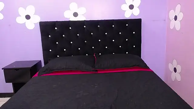 karolinee 66  online show from 26, 2, 2026