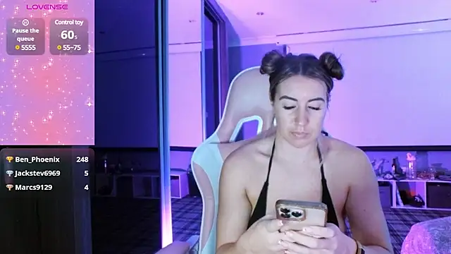 Daisydelicious online show from 21, 2, 2025