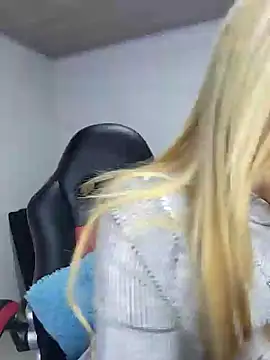 Snapshot of alicev_kitty chatting on 16, 1, 2025 alicev kitty online show from 16, 1, 2025