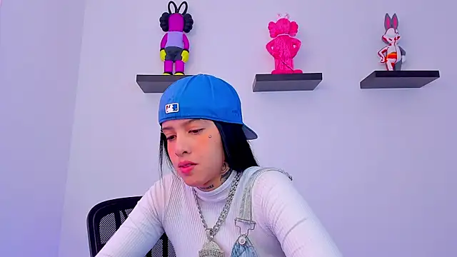 Snapshot of Gangster_Girl chatting on 8, 2, 2025 Gangster Girl online show from 8, 2, 2025