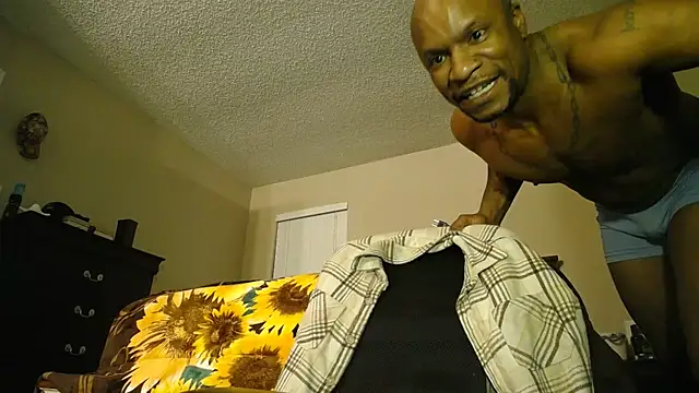 Snapshot of SexxyreddMale chatting on 2, 3, 2025 SexxyreddMale online show from 2, 3, 2025