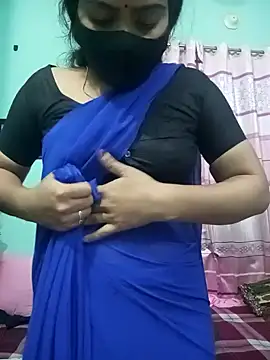 Snapshot of Amisha-2 chatting on 6, 1, 2025 Amisha-2 online show from 6, 1, 2025
