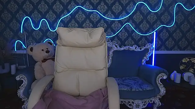 Daisy Delight online show from 22, 9, 2025