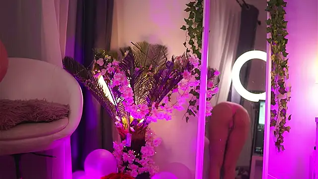 Snapshot of AvaShayy chatting on 22, 2, 2025 AvaShayy online show from 22, 2, 2025