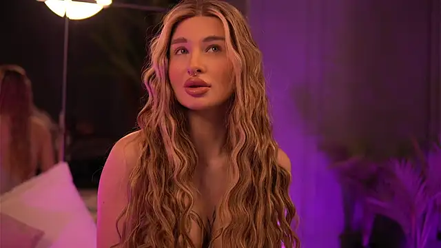 Snapshot of AvaShayy chatting on 4, 3, 2025 AvaShayy online show from 4, 3, 2025