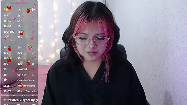 Snapshot of mixie_cute chatting on 19, 1, 2025 mixie cute online show from 19, 1, 2025