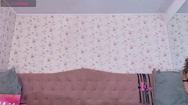 AvrillThomas online show from 7, 3, 2025