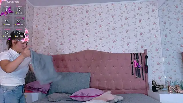 AvrillThomas online show from 11, 3, 2025