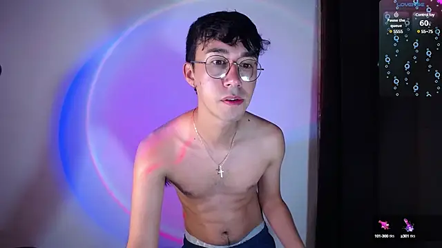 Snapshot of cameron_cum chatting on 4, 2, 2025 cameron cum online show from 4, 2, 2025