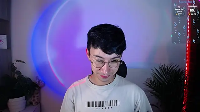 Snapshot of cameron_cum chatting on 5, 2, 2025 cameron cum online show from 5, 2, 2025