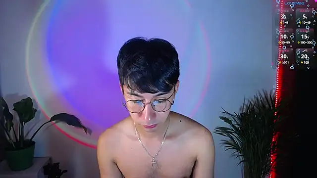 Snapshot of cameron_cum chatting on 8, 2, 2025 cameron cum online show from 8, 2, 2025