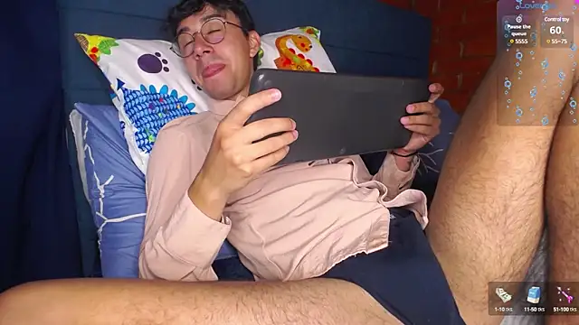 Snapshot of cameron_cum chatting on 13, 2, 2025 cameron cum online show from 13, 2, 2025