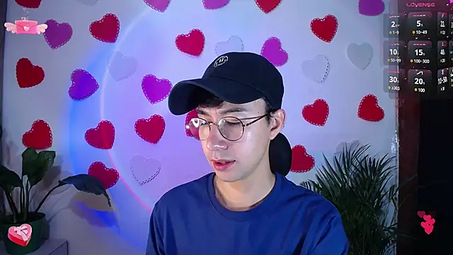 Snapshot of cameron_cum chatting on 17, 2, 2025 cameron cum online show from 17, 2, 2025